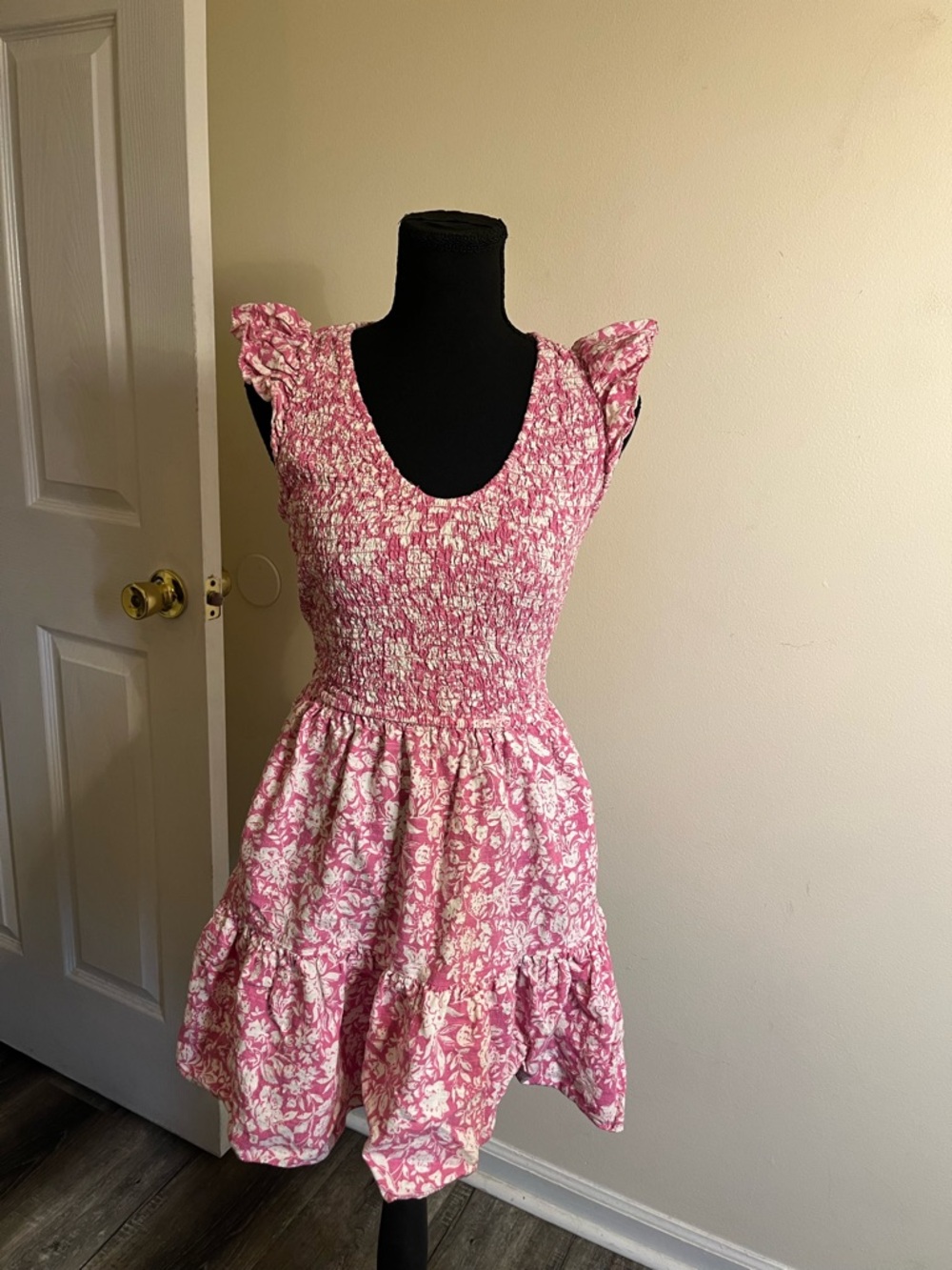 Universal Thread Pink Floral Smocked Ruffle Sleeve Dress